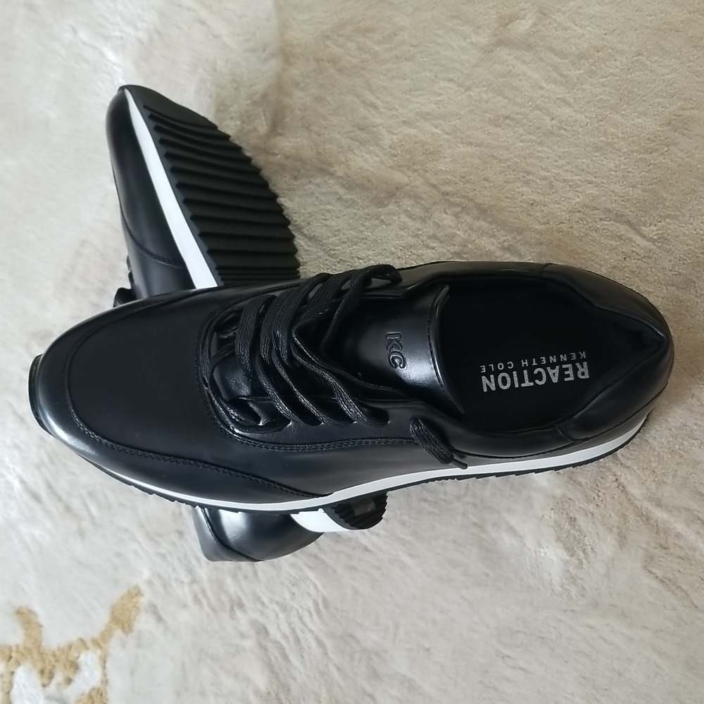 Sneaker for men